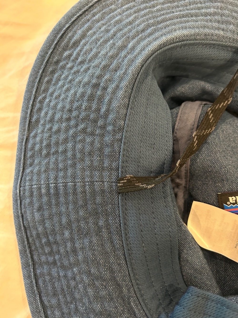 Patagonia Wide Brim Sun bucket Hat in Denim Blue with Chin Strap - Picture 11 of 13
